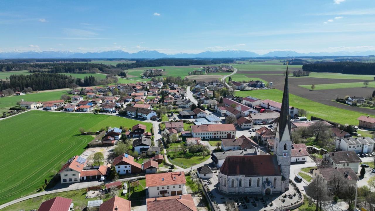 Chaletwohnung Vor Den Toren Des Chiemgaus Tacherting Exteriör bild